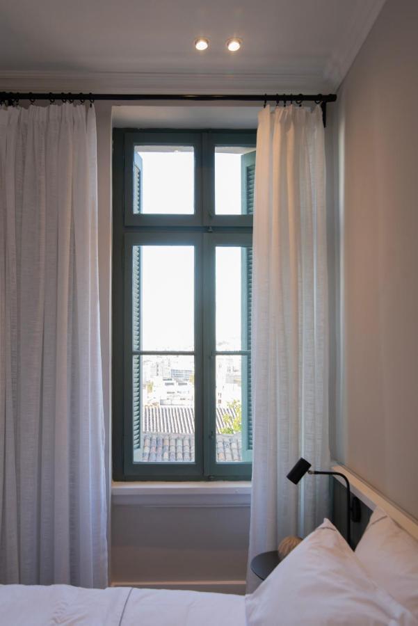 Acron Apartment *
