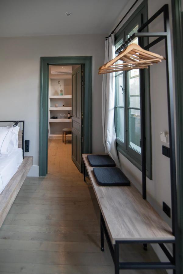 Acron Apartment *