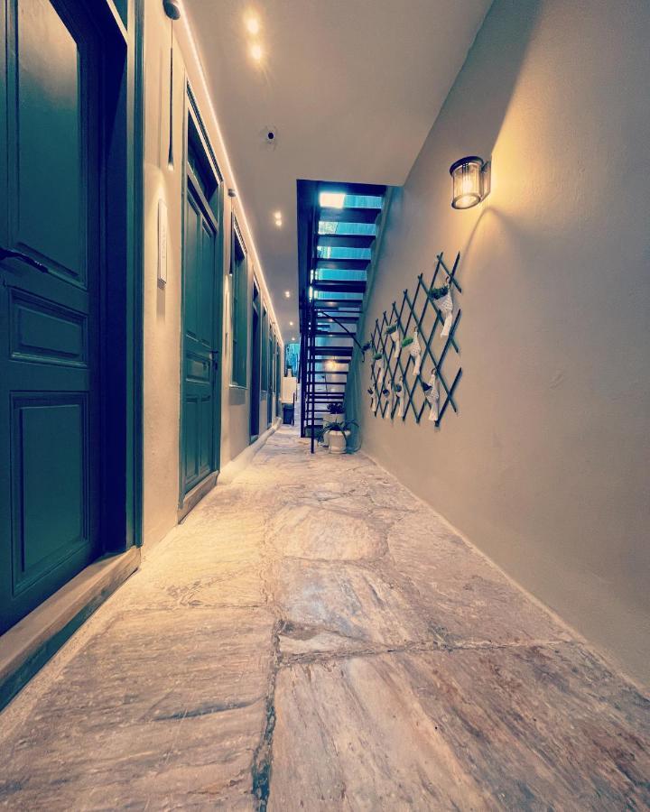 Acron * Athen